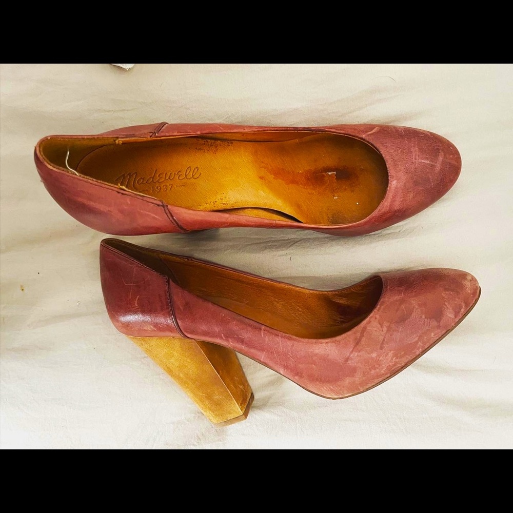 Madewell Distressed Leather Pumps with Wood Heel